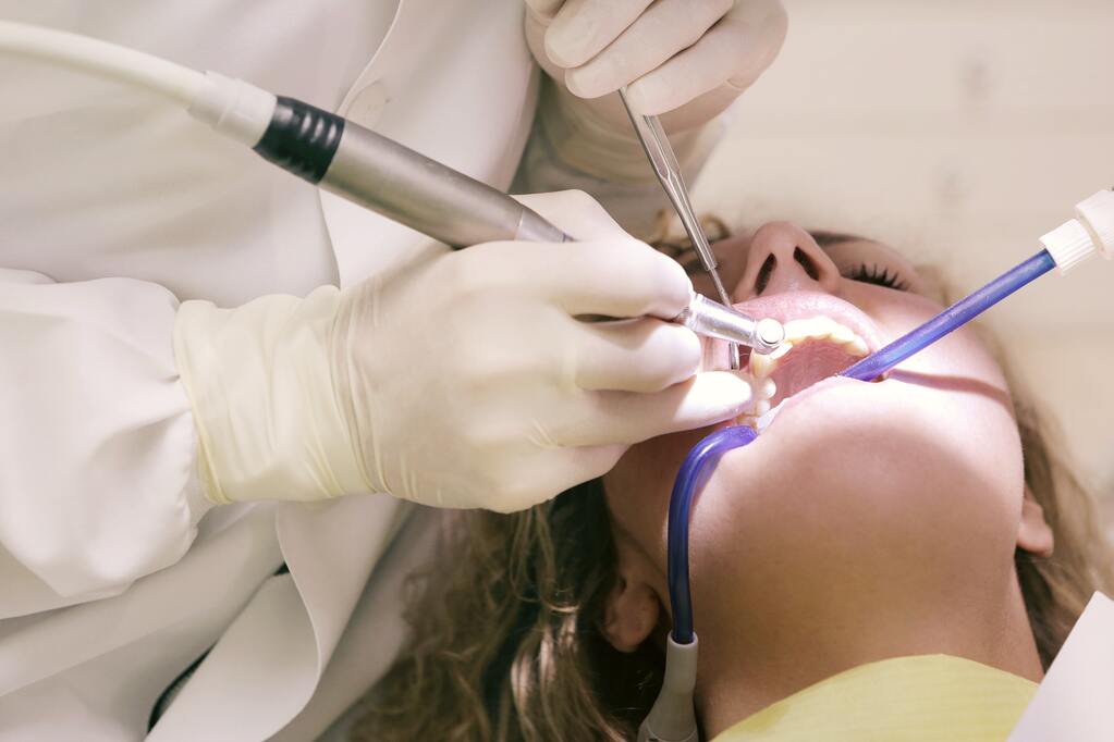 Какие бывают зубные болезни?